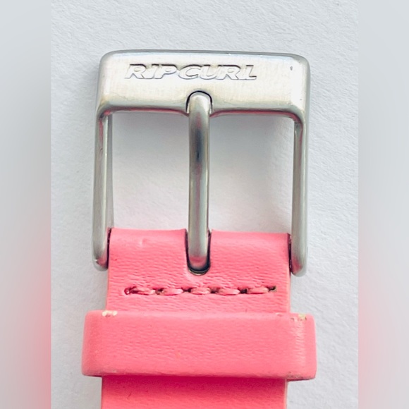 RIP CURL PINK WATCH—New Battery—Stainless Steel Case—NICE - Picture 7 of 13